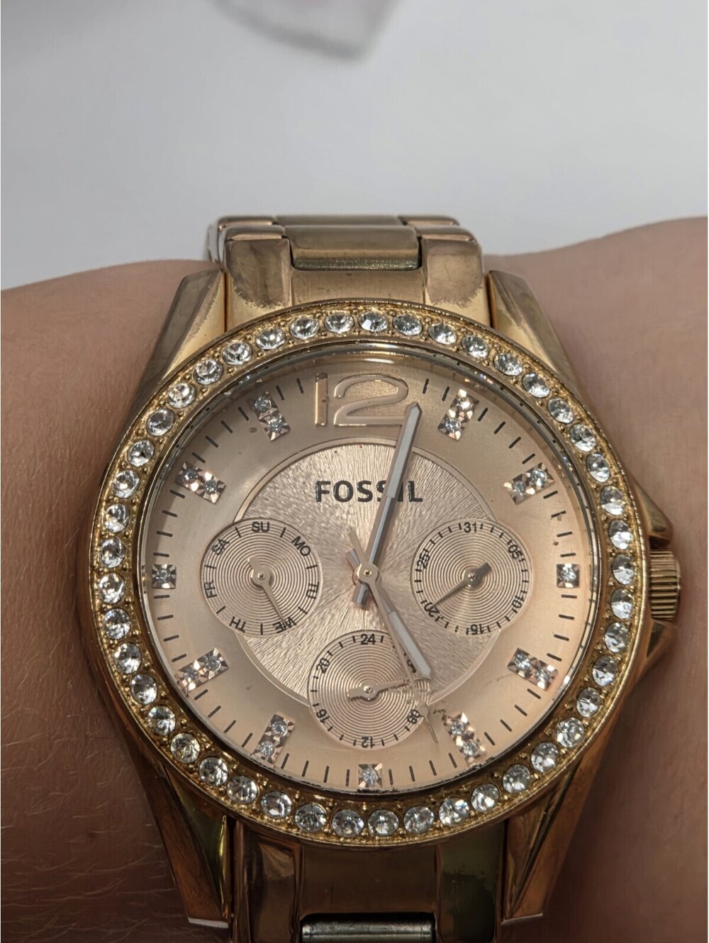 Fossil ES2811 Women Stainless Steel Quartz Genuine Wrist Watch Needs Battery